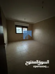  17 شقة فاخرة للبيع في الشميساني طابق ارضي معلق 230م تشطيب سوبر ديلوكس بسعر مغري لم تسكن