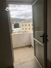  6 شقة في عصيرة الشمالية