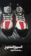  8 NIKE Zoom SHOES Good condition