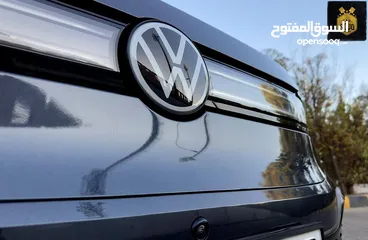  4 VW ID.6 Crozz Pro VIP 2022