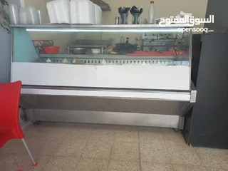  8 اغراض مطعم توست للبيع كامله
