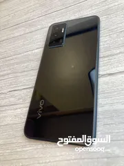  6 هاتف فيفو في 23e 5G النسخه السعودي فتح علبة هاتف Vivo V23e :- هاتف Vivo V23e مع اسكرينة تم وضعها مسب
