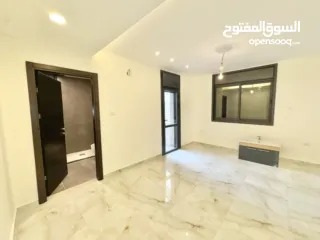  2 شقة طابقية 3 غرف ماستر والعمارة فقط 6 شقق