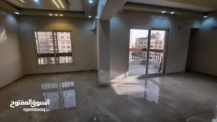  4 شقة مميزة للبيع في مدينه نصر
