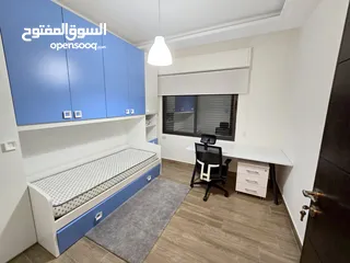  5 شميساني شقة فخمة مفروشة للإيجار السنوي 3 نوم طابق ثاني
