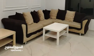  1 طقم كورنر مستعمل بحالة جيدة جدا