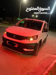  2 بيجو ريفتر 2022 ترخيص 23