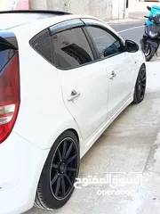 8 هونداي اي ثيرتي