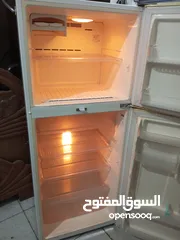  2 ثلاجة ال جي 20 قدم إستعمال بسيط جدا بحال الوكالة للبيع