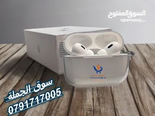  14 النسخة الأمريكى سيريال على العلبة ونفس السيرل محفور على البوكس و كل فردة من السماعاتAirpods pro2 USA