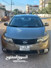  1 كيا فورتي سيراتو قير اوتوماتيك موديل 2010