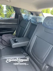  24 هونداي توسان 2022  فل اضافات بدون فتحة سقف  فحص نخب  عداد 22 الف كيلو  الجب كرتونة