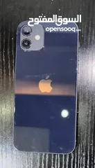  7 Iphone 12 128gb بحالة الوكالة وبدون اي خدش مع 9 كفرات وشاحن اصلي وكرتونة