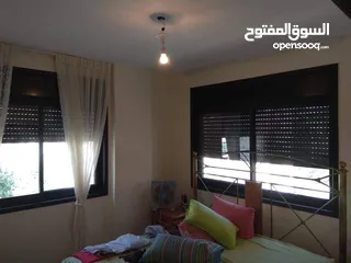  10 شقة مميزة للبيع - عين منجد / رام اللّٰه الموقع: عمارة السعادة - مقابل قيادة الشرطة مباشرة