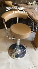  2 4 كراسي stools bar  بحاله ممتازة جداً