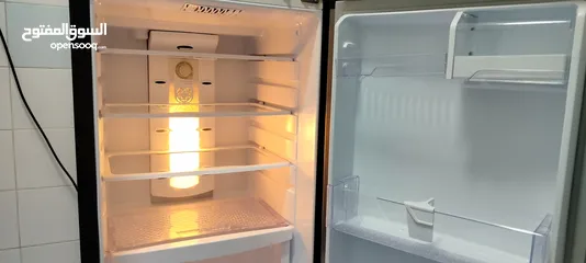  4 Akai Refrigerator, 211 ltr