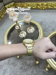  5 ساعه NAVI FORCE مستعمله أسبوعين فقط السعر الأصلي 355دينار خصم لتصبح 265دينار وتوصيل مجاني لون ذهب