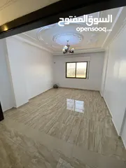  1 شقه ديلوكس موقع مميز للايجار إطلاله مستشفى راهبات الورديه