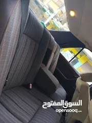  12 قابل للتفاوض E200 Mercedes