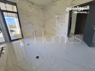  9 شقة طابق اول للبيع في رجم عميش بمساحة بناء 260م