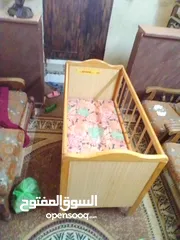  1 تخت بيبي للبيع