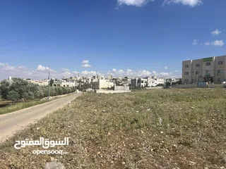  8 ارض 760 متر  الحصن جنوب المستشفى العسكري