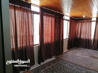  19 شقة ط3 دير غبار 200 م مع روف