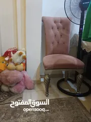  3 بيع سفره و 6 كراسي و نيش ليد بالشاحن الاصلي