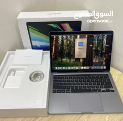  1 Macbook pro M2