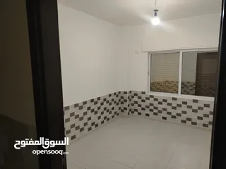  11 شقة فارغه للايجار 3 غرف 2 حمام و  صالون مقابل الجامعة التطبيقه شفا بدران  اطلاله رائعه حي ام زويتنه