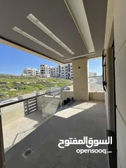  8 اخر شقة ارضية مع كراج خاص و ترس في طريق المطار خلف المدارس العالمية