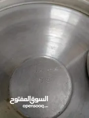  4 اواني طبخ للاعراس و المناسبات العامة بحالة ممتازة جدا و القدر قياس 55 صناعه اردنية فاخرة و ملحقاته