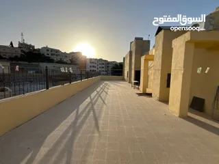  12 شقة للبيع في المهندسين 350 متر مربع طابق 3 مع روف كبير مميزة جداً من المالك