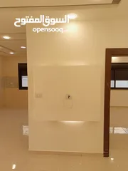  4 شقة للبيع في الزرقاء الجديده من المالك مباشرة((إسكان ابوعبيد)) طابق آول بسعر منخفض لمدة محدودة