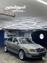  3 سكودا اوكتافيا بنزين اوتماتيك اصل حكومي مطور 1.6 بحالة الوكاله موديل 2007