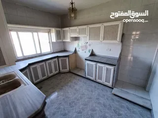  3 شقة طابق ثاني للإيجار