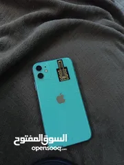  2 iphone 11 green