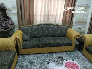  5 طقم كنب للبيع 7 مقاعد بحاله جيده