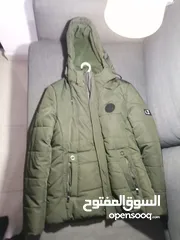  1 ملابس متنوعه للبيع ، قمصان و جاكيتات