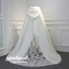  3 عباية عرايس مغربية  فخمه  وكل ما يلزم العروس،