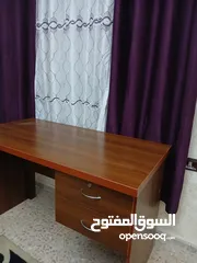  4 مكتب جديد لم يستعمل بعد بني بحالة الوكالة