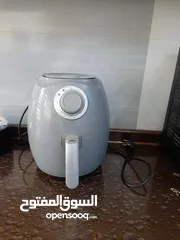  2 قلايه كهربائيه مستعمله شغاله حجمها وسط