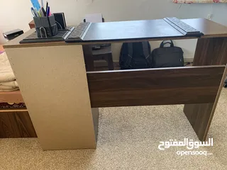  3 مكتب دراسي للبيع