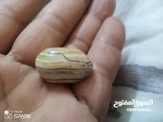  4 احجار كريمه طبيعيه لي هواة جمع الاحجار تعتبر من النوادر التسليم في الاردن