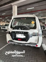  7 سياره باجيرو 2016 فتحه سقف من المالك مباشرا From the owner Pajero 2016  السعر قابل للتفاوض