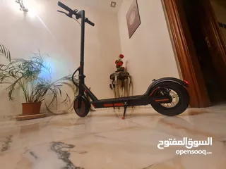  7 سكوتر كهرباء شاومي مستعمل شهر خفيف جدا بمواصفات عاليه