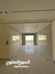  7 شقق جديده طريق المطار  ضاحيه الأمير علي  بالقرب بيت المقدس تشطيب سوبر ديلوكس يوجد ثالث مع روف