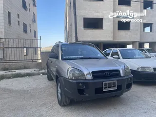  4 هيونداي توسان 2007  فل الفل فحص نخب النخب ،، للبيع او البدل وارد