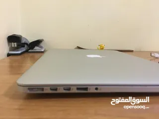  14 Macbook pro 2014 15inch i7 2.5 ghz اكثييييييير قوي ك معالج و البطاريه بتقعد على الاقل ساعتين