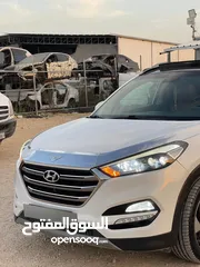  8 جيب هونداي توسان